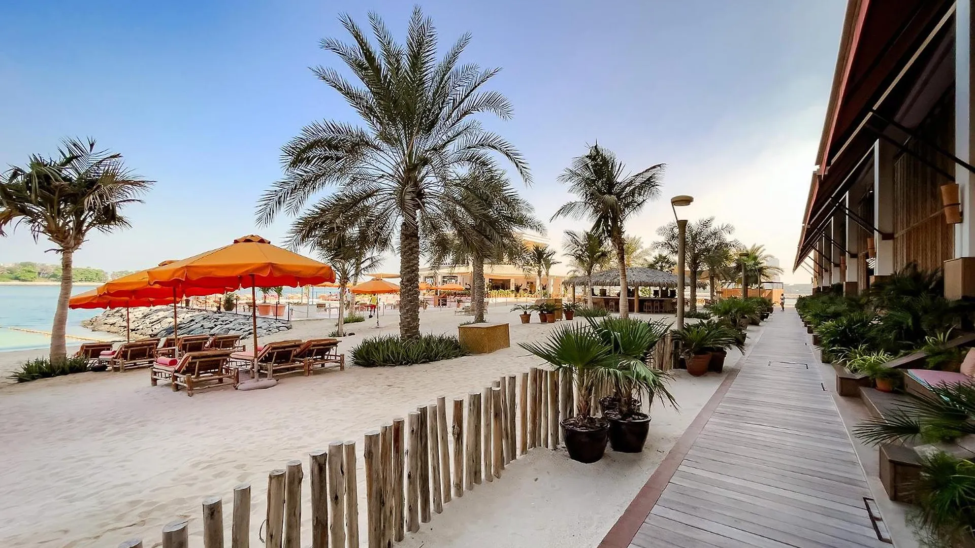 Private Beach Sea View Highfloor Palm Jumeirah Dubai United Arab Emirates