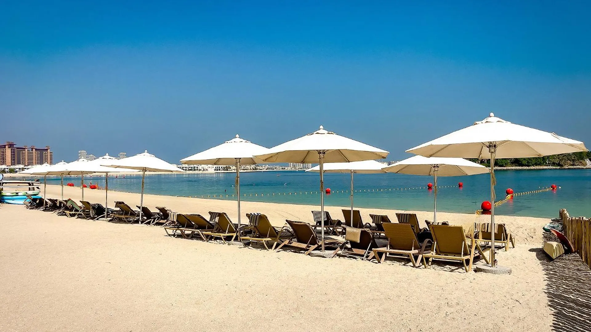 Private Beach Sea View Highfloor Palm Jumeirah Dubai United Arab Emirates