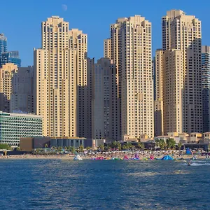 Szálloda Hilton The Walk, Dubaj